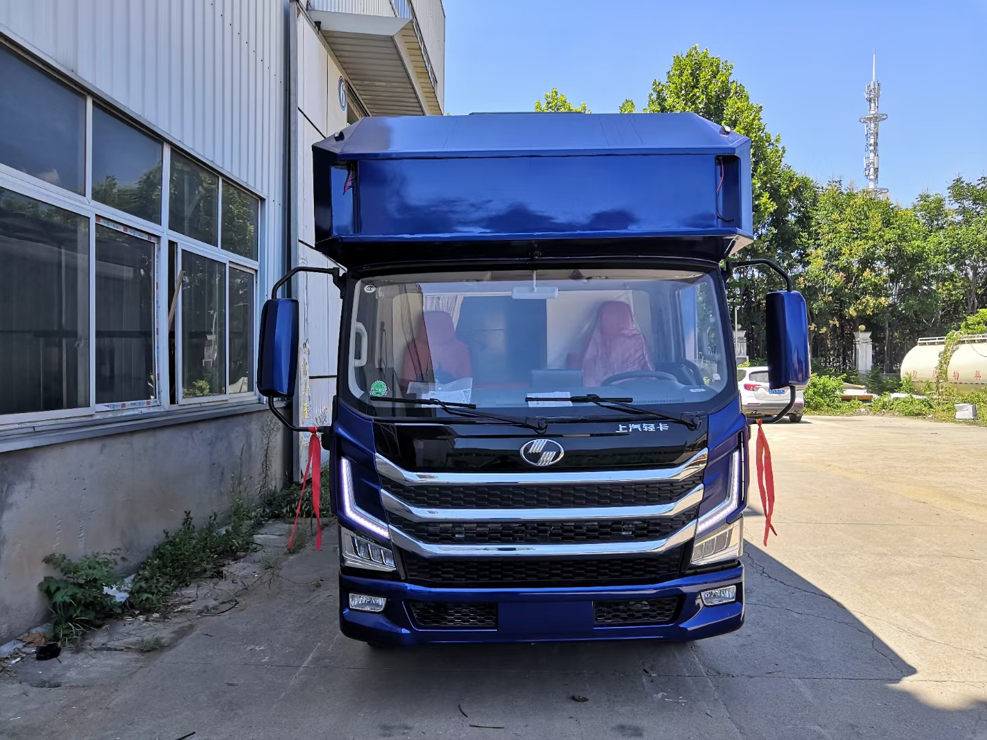 依维柯轻卡房车,c型房车依维柯与大通v80