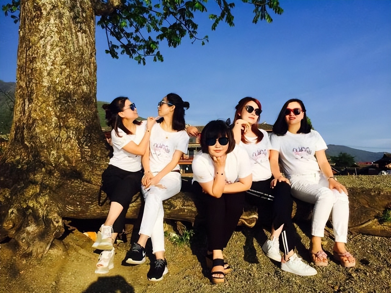 到香港旅游的内地游客,韩国游客游香港