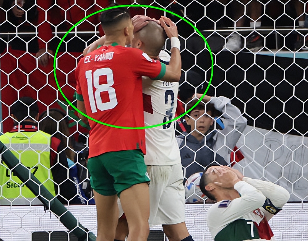 佩佩对摩洛哥,佩佩禁区假摔摩洛哥