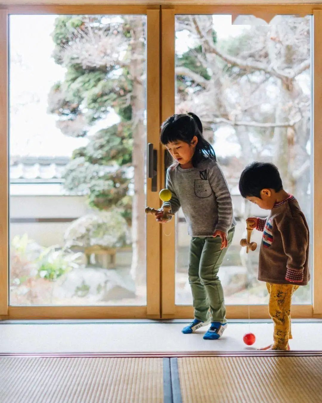 爸爸拍坏人女儿却被偷走完整版,日本爸爸偷拍孩子