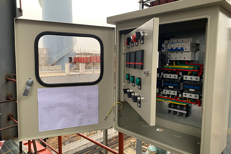 电伴热与控制箱的连接,电伴热控制箱温控器