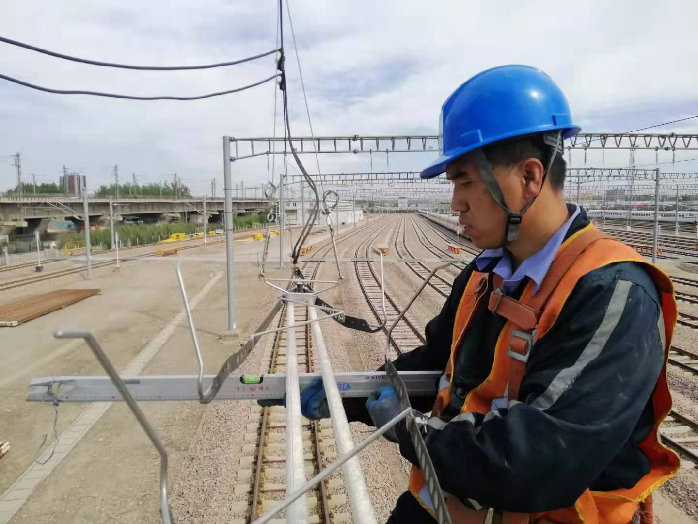 交广会客厅踏雪巡诊护航春运安全,交广会客厅中秋