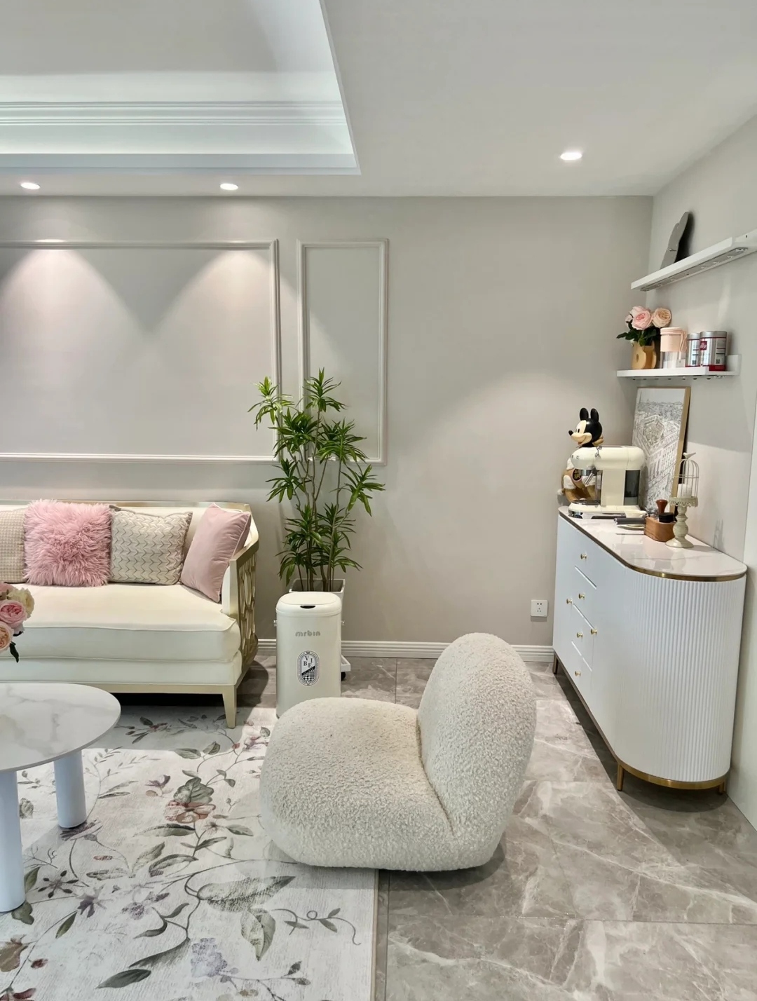 陕西夫妇晒出自家144㎡新房走红：不豪华，却是很多家庭的榜样