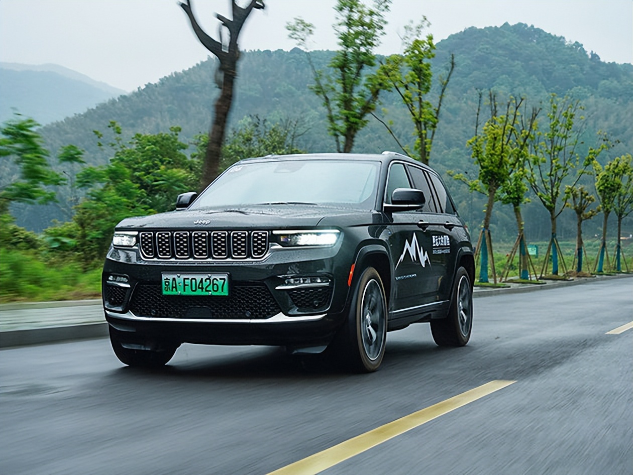 jeep大切诺基4xe落地价西安,全新jeep大切诺基柴油