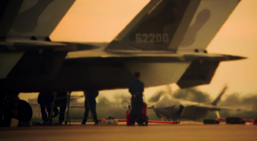 歼20与f22f35的五代机空战怎么打,歼20和f22是否能被预警机发现