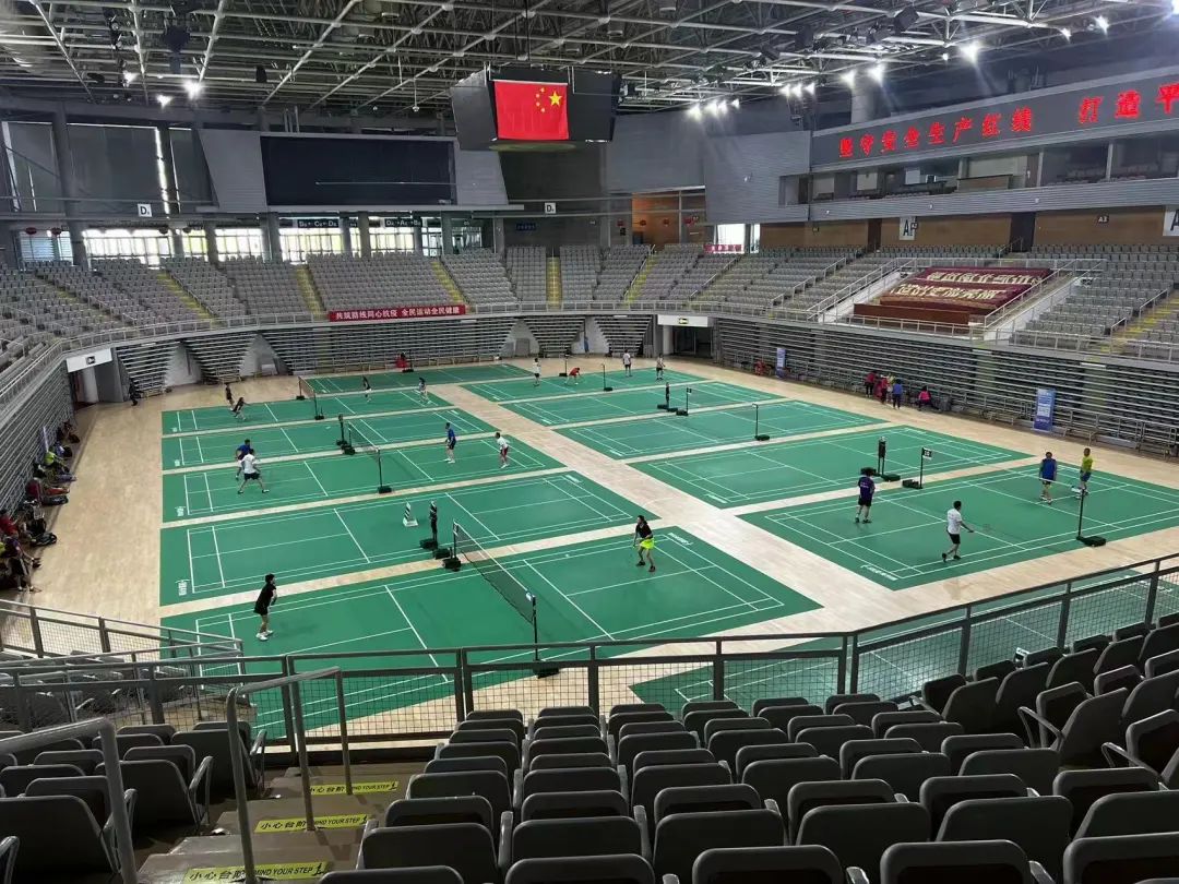 五一狂欢健身,五一劳动节掀起大干热潮