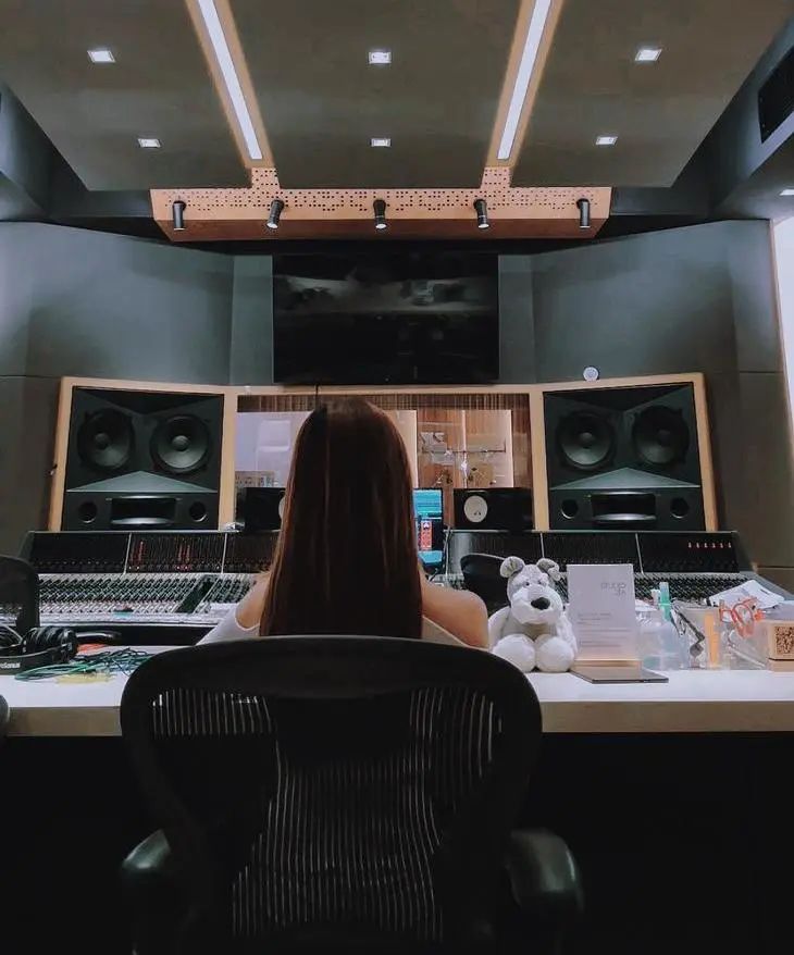 穿越冰原、站上音乐节......我的字节跳动女同学好酷！