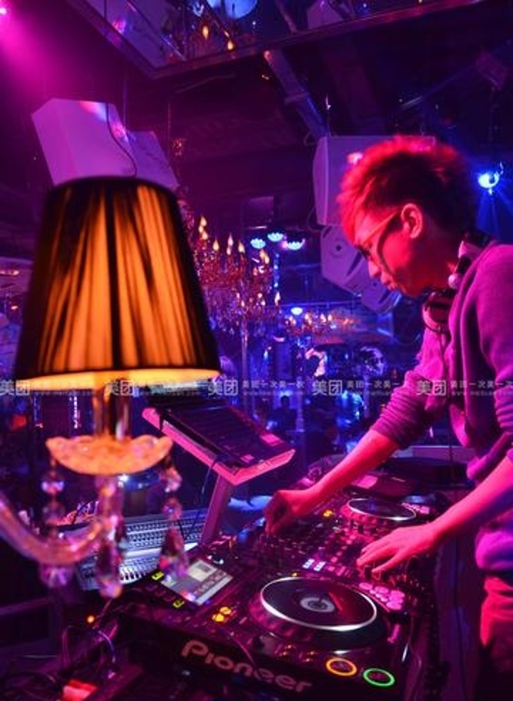 酒吧真实的生活写照,酒吧夜店的生活方式
