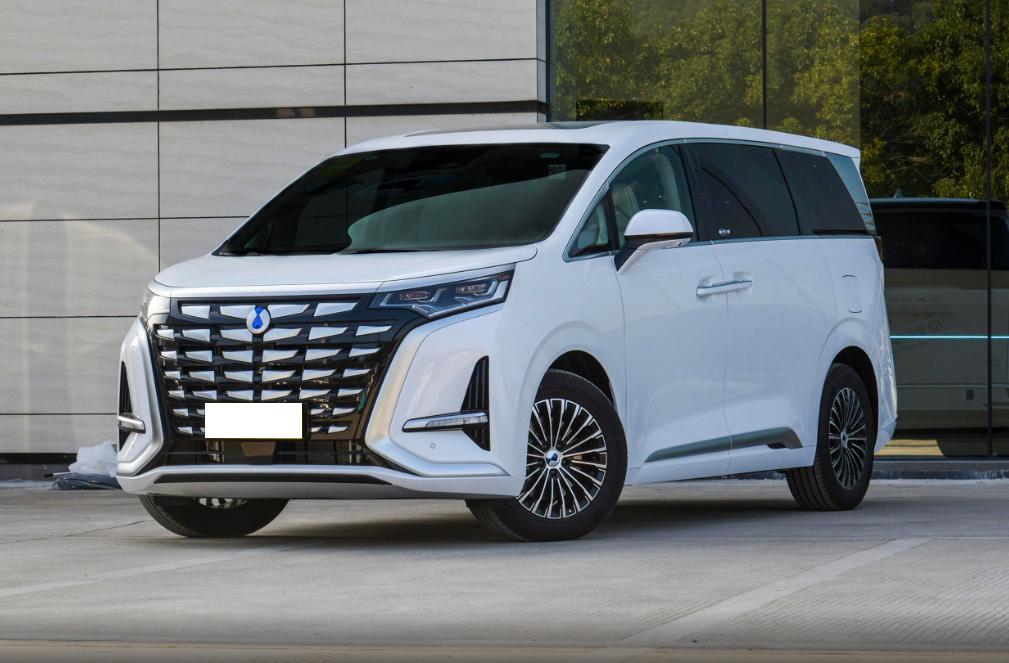 全新腾势n7智能豪华猎跑suv,豪华智能suv腾势n7震撼上市