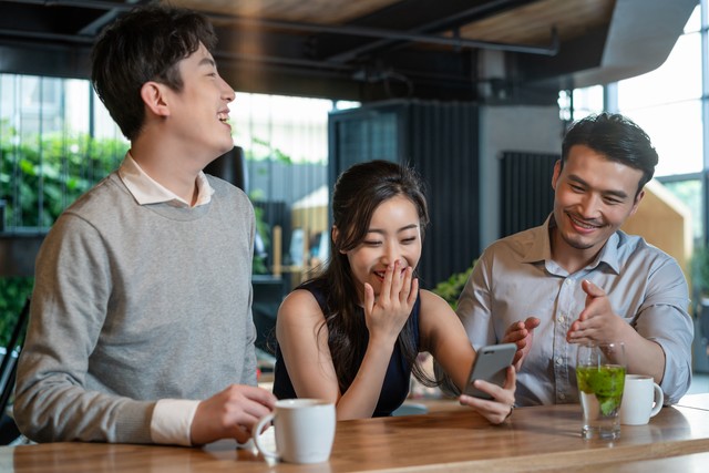 和男生约会太尴尬怎么办,第一次约会男生带朋友来怎么面对