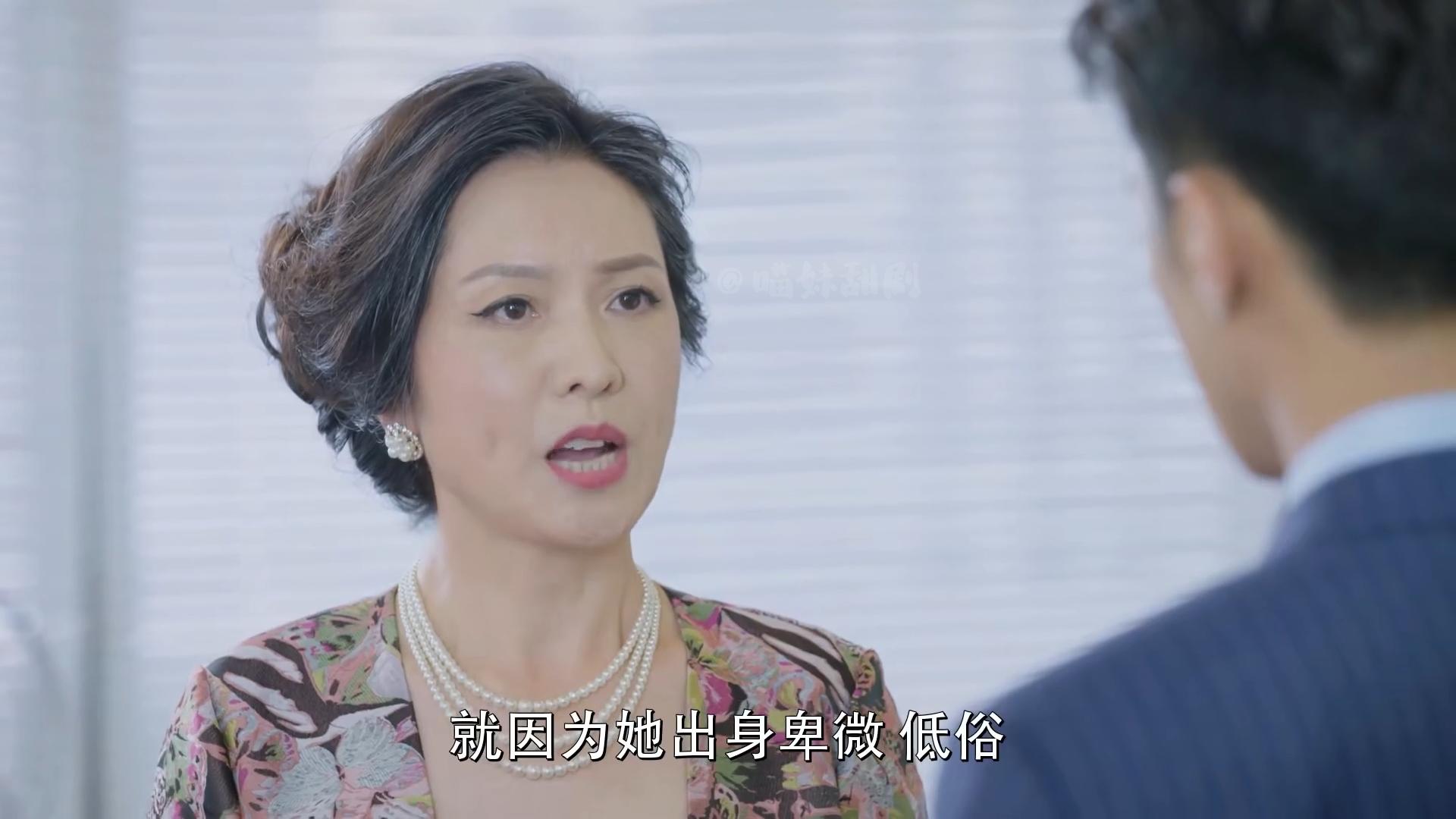 女孩趁自己喝多，故意吻上帅气总裁，谁知下秒竟被直接告白