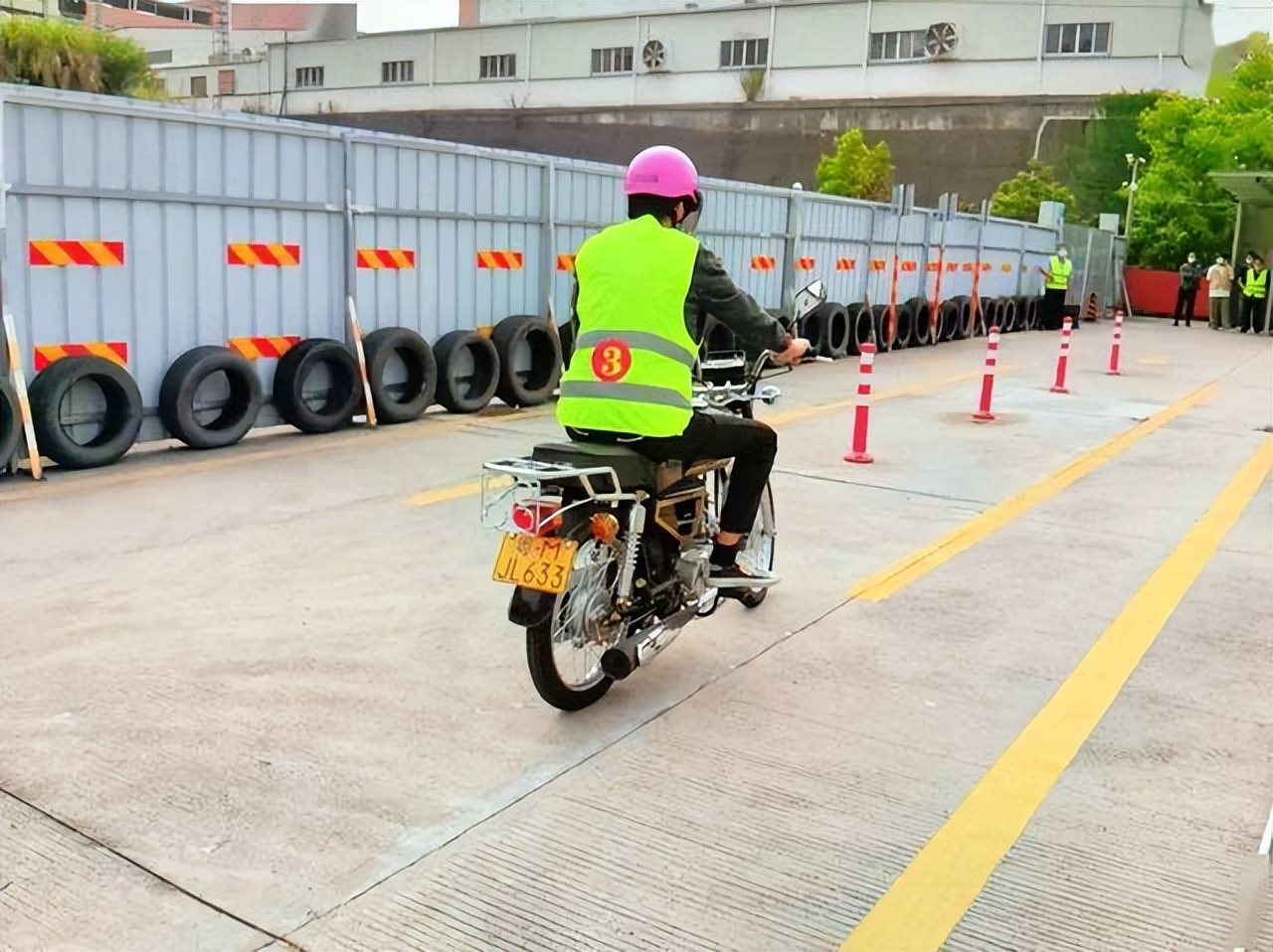 摩托车证和c1合并实习期怎么算,c1证和摩托车证可以分开吗