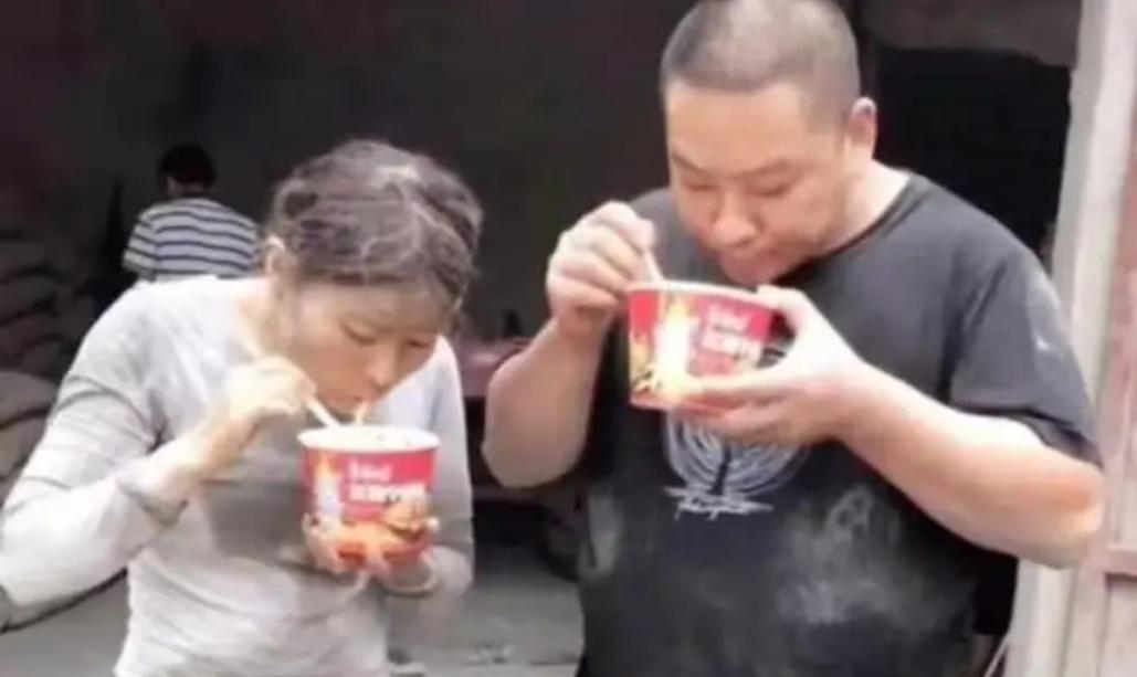 水泥西施靠卖惨爆红,“水泥西施”靠卖惨走红