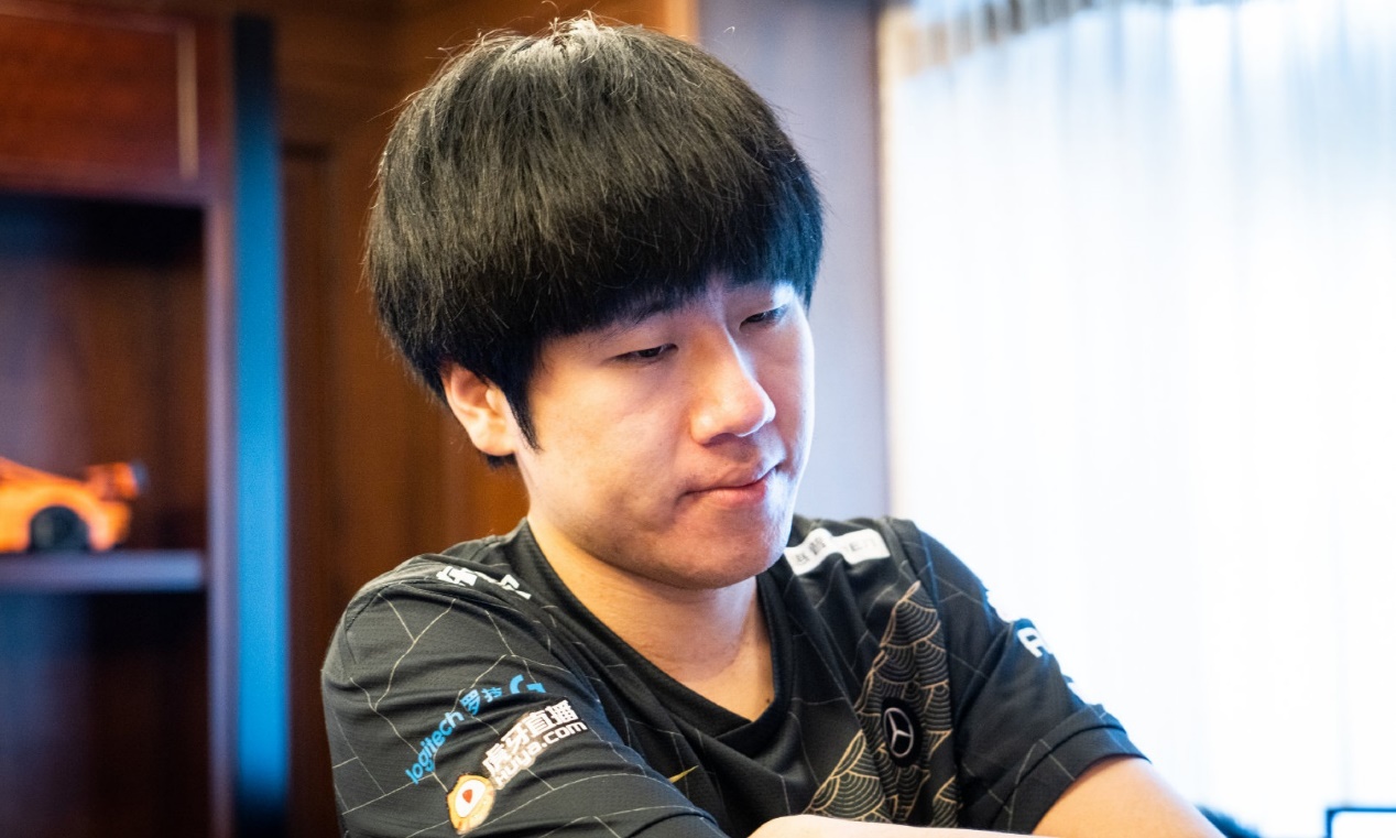 英雄联盟s12更新完卡顿,s12lpl表现