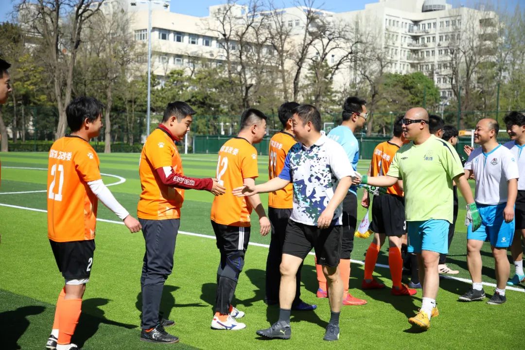 足球场改造扩建,最新足球场开放