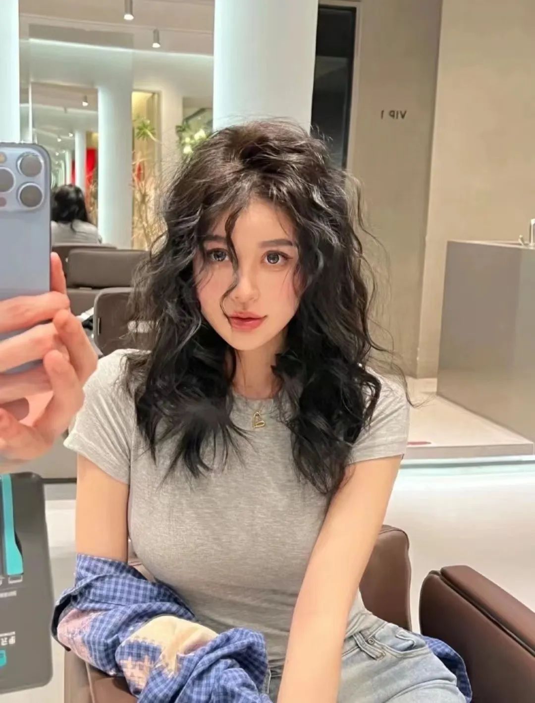 适合长脸窄的过新年发型,又可爱又不显脸大的披着头的发型