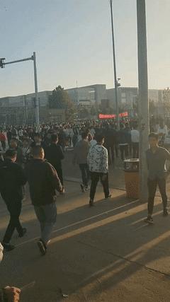 富士康打工的真实生活纪录片,打工真实故事