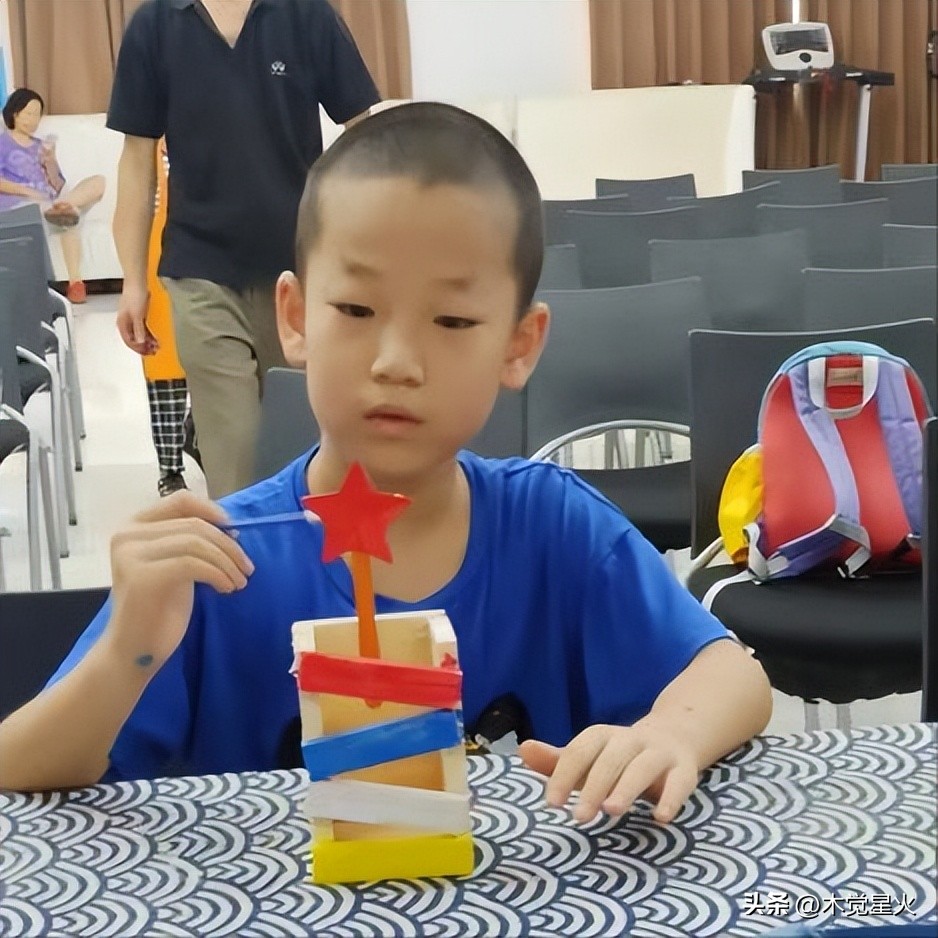 创意笔筒手工制作,手工创意笔筒制作幼儿园