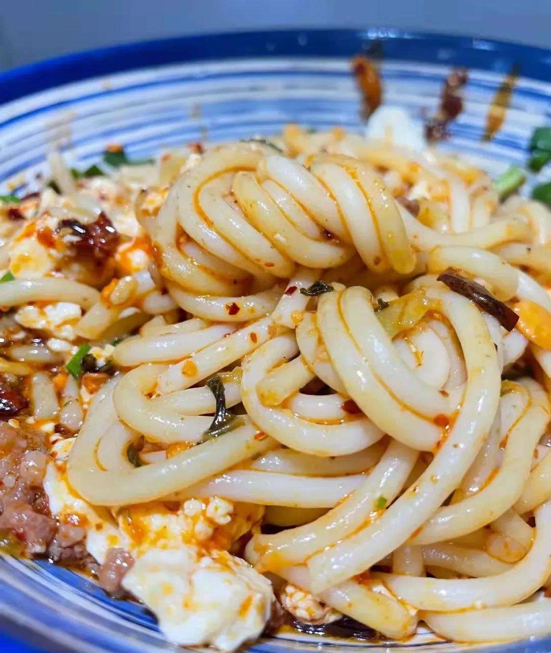 未来昆明最具影响力的美食街,昆明七彩云南附近美食街