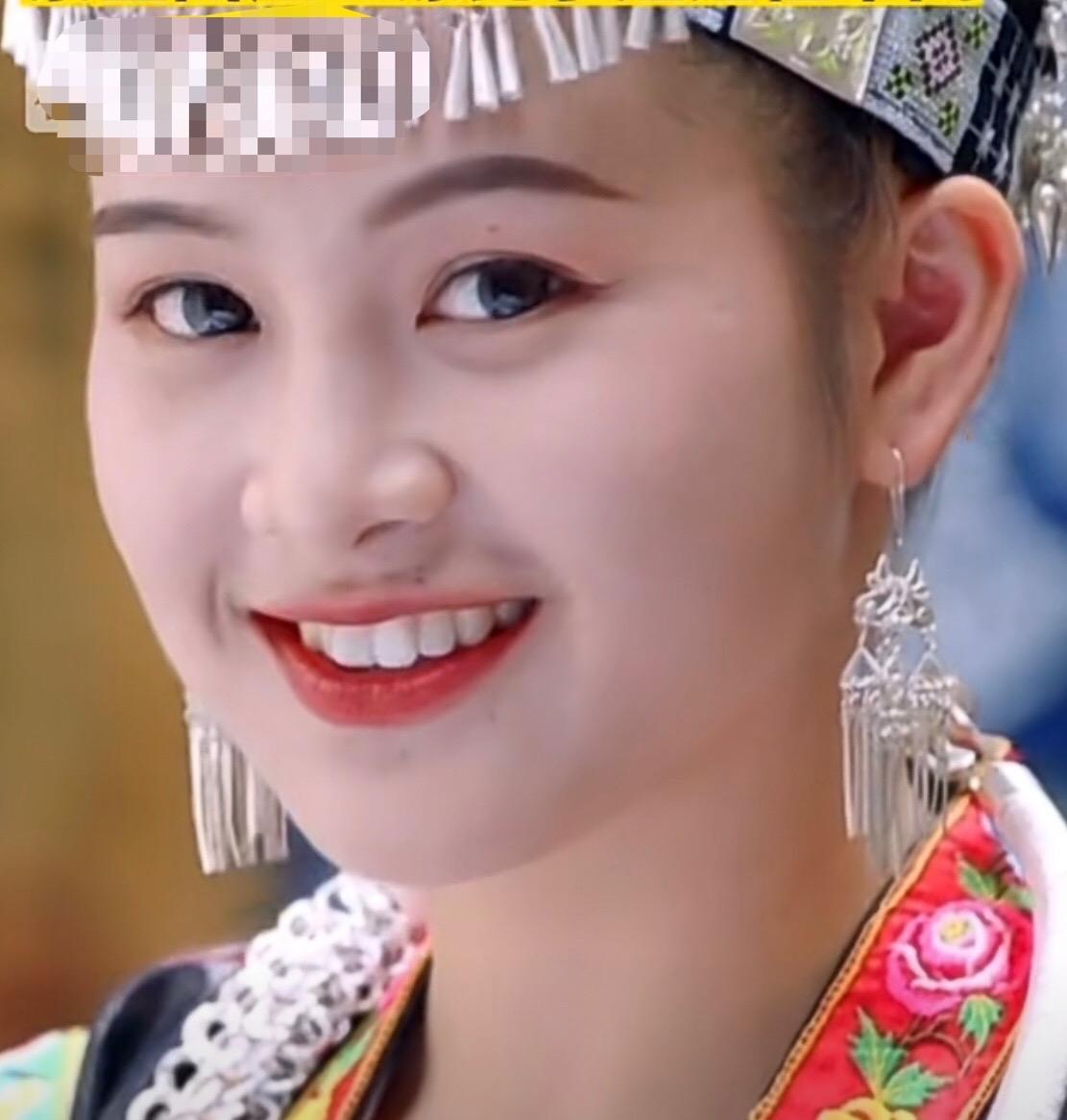 贵州千户苗寨大妈跳舞,贵州千户苗寨真实视频