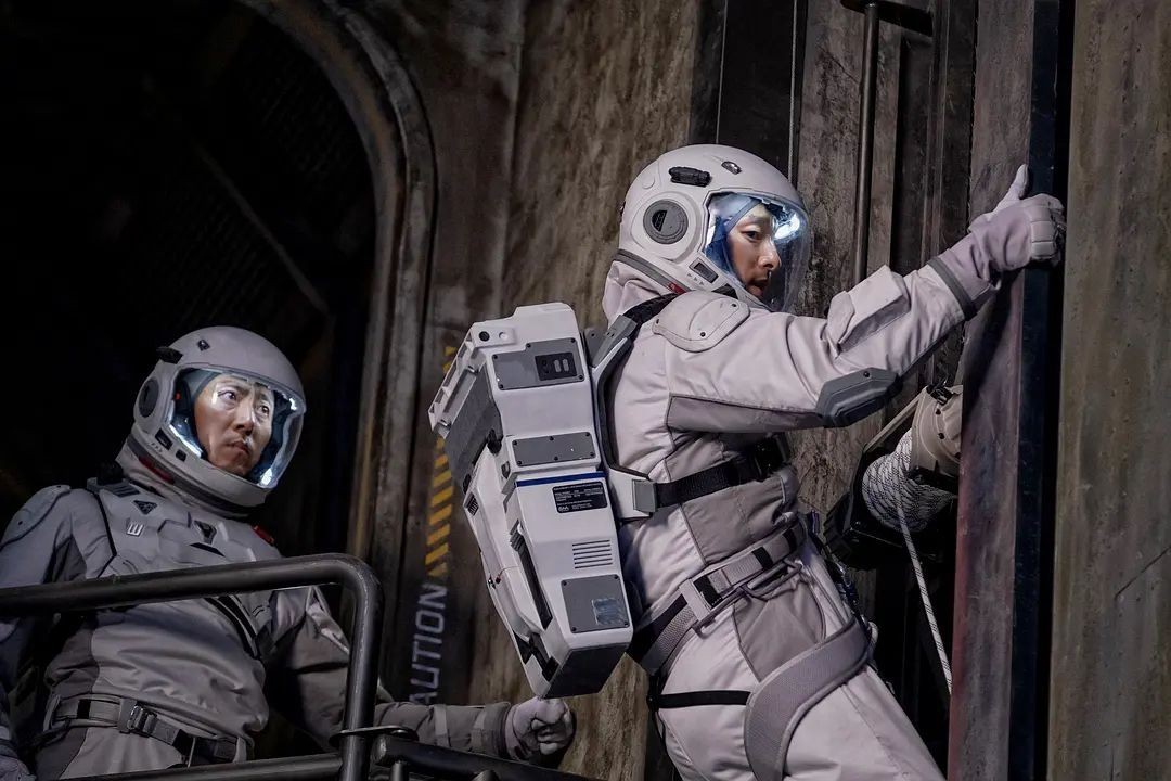 流浪地球2展示了怎样的中国科幻,流浪地球2在中国科幻片上的地位