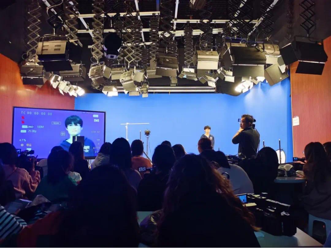 9大理由揭秘：在这个学校为何既能快乐学习，个性又能自由发展？