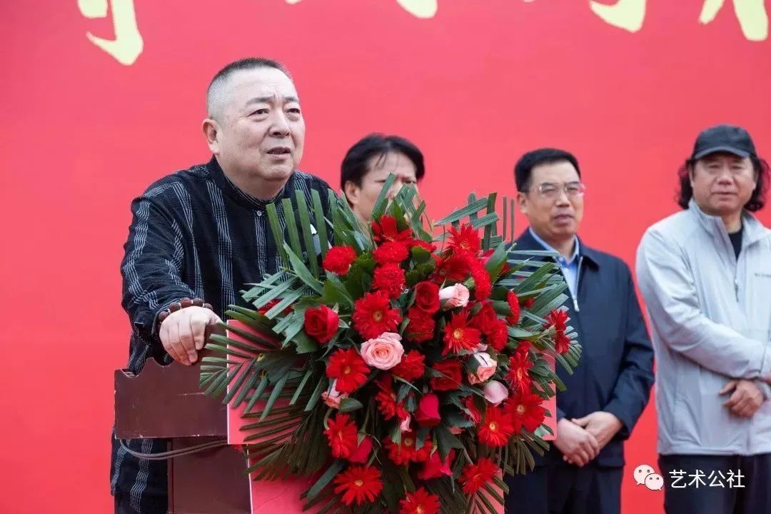 “与时代同行—中国书画名家走进榆阳学术邀请展”在陕西榆林开幕