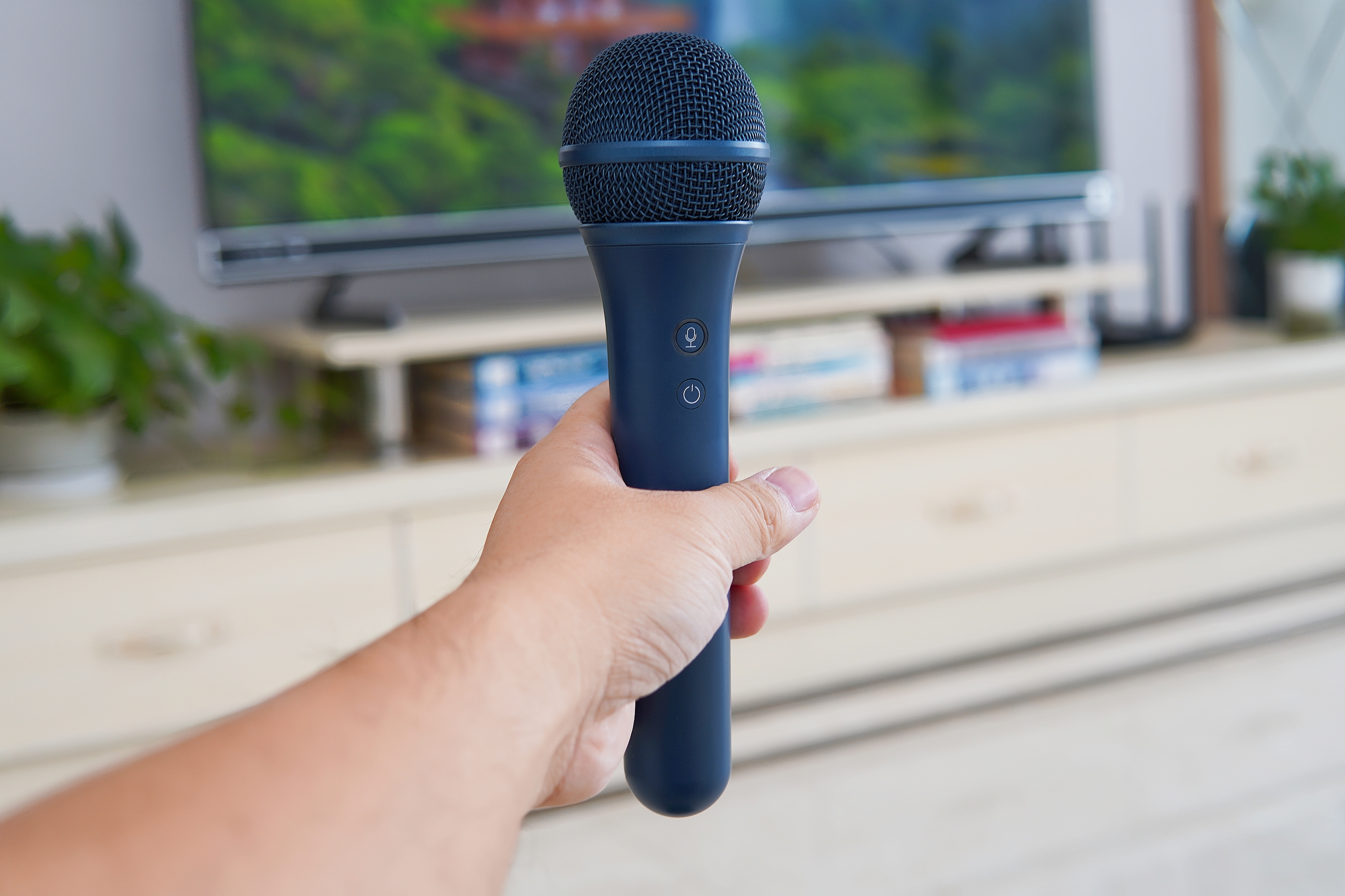 海信电视天籁k歌麦克风,麦克风都因我动容