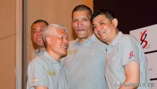 杨毅采访巩晓彬完整版,杨毅采访巩晓彬完整视频