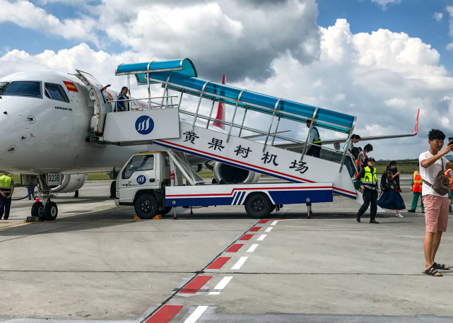 离贵州安顺最近的机场是哪里,贵州安顺普定的飞机场在哪里