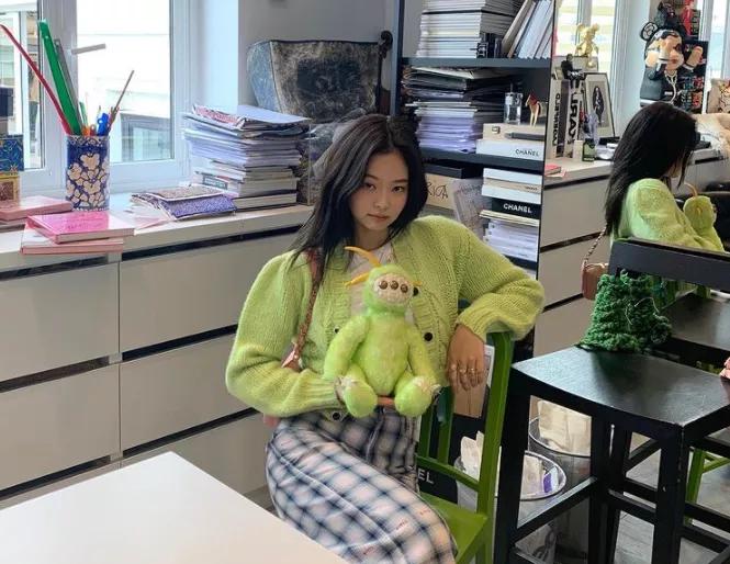 这些烂大街的单品你买了吗,经典单品都值得入手吗