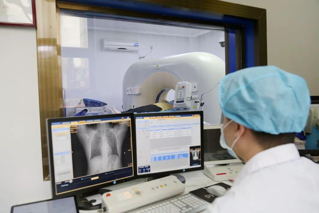 腹腔镜下胆总管切开取石治疗,充填型胆囊结石用腹腔镜怎样切除