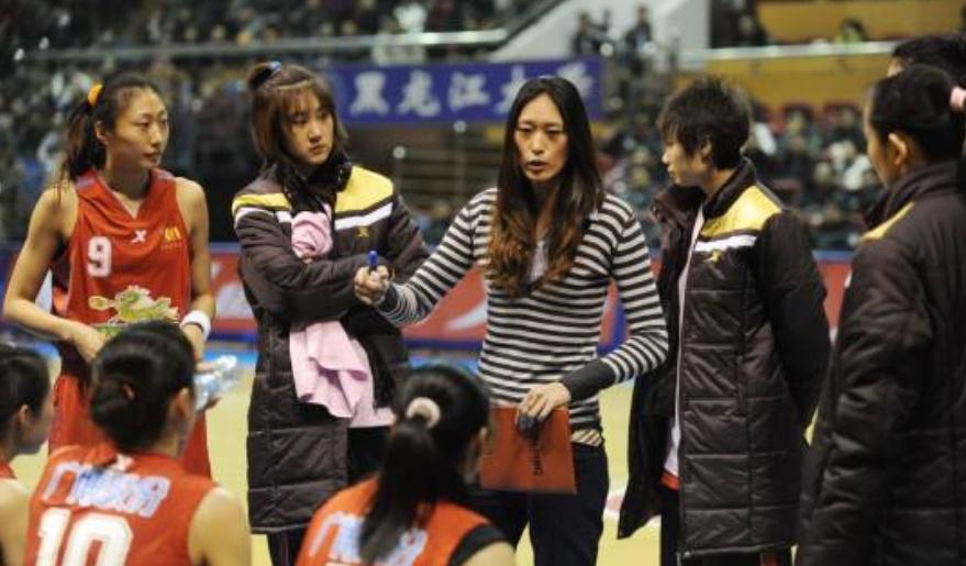 王治郅隋菲菲绯闻,篮球美女隋菲菲年轻照片