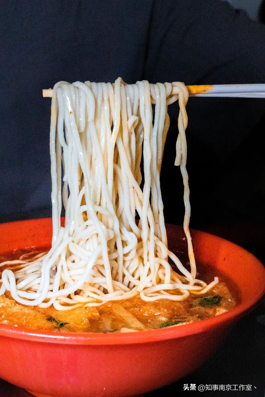 南京新街口明瓦廊美食皮肚面,南京明瓦廊美食推荐必吃