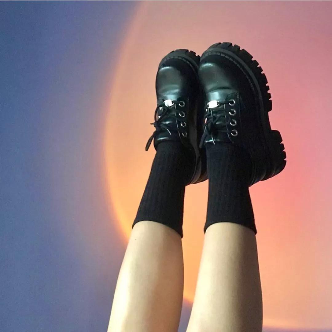 马丁靴的穿法及注意事项,马丁靴的各种穿法