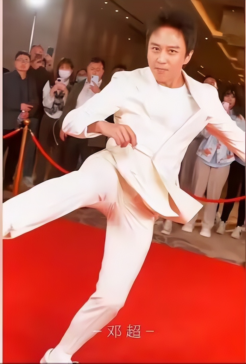 鍛ㄥ啲闆ㄨ鍑┈鎬濈函,鍛ㄥ啲闆ㄥ洖搴斿唴娑甸┈鎬濈函