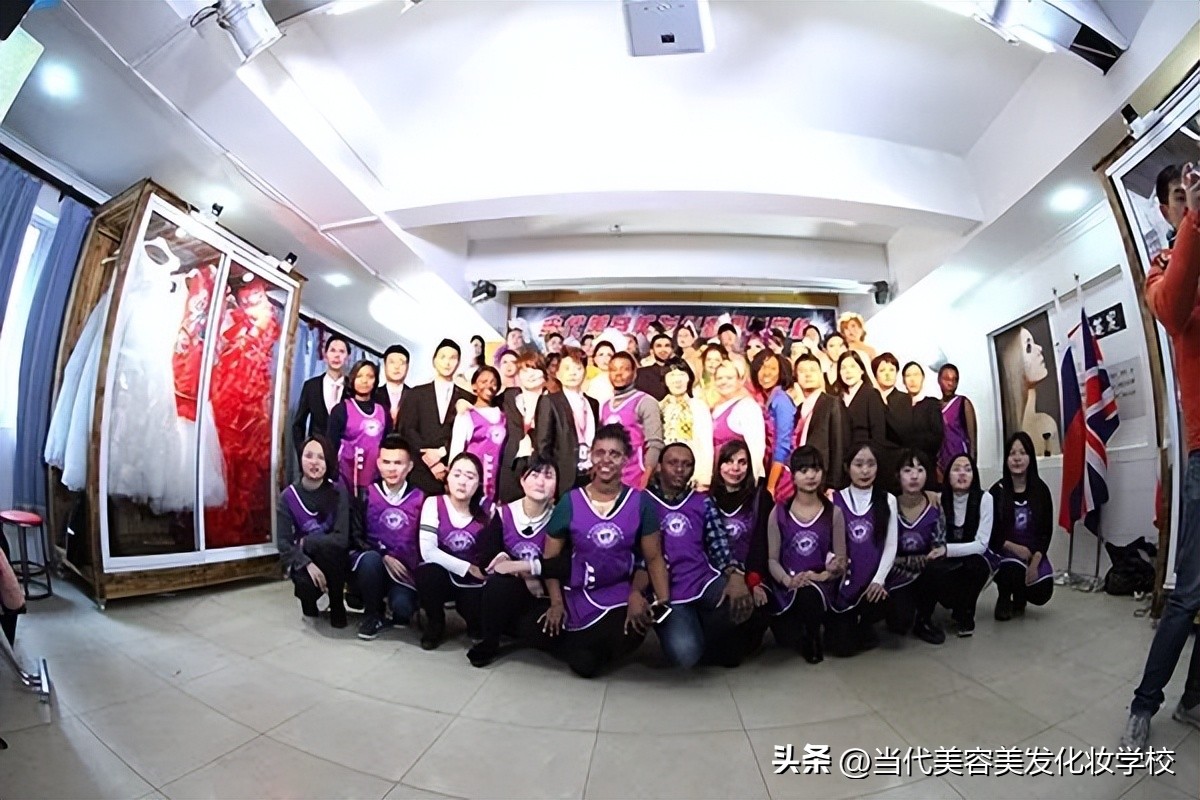 最好的影楼化妆学校,十大美容美发化妆学校