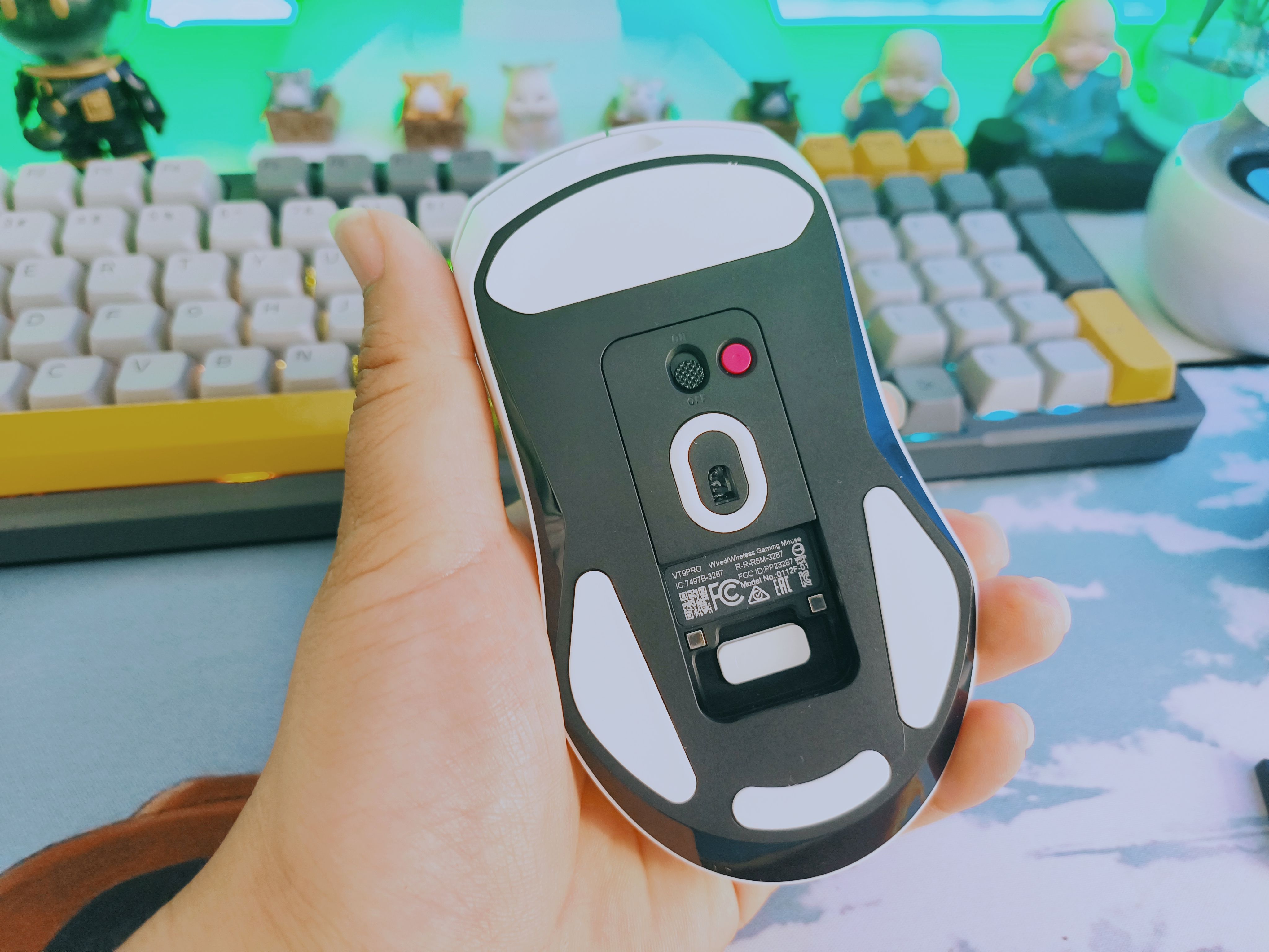 雷柏vt9pro和蜻蜓f1promax选哪个,雷柏vt9pro鼠标防滑贴