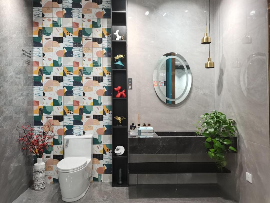 从零做起，他把萨米特瓷砖做成了*疆新**市场的TOP品牌