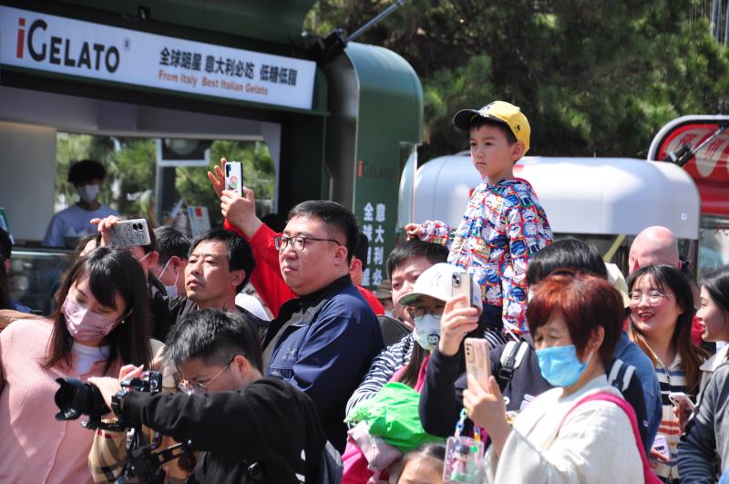 “青青之岛，爱乐之城”第十三场小提琴快闪活动精彩上演