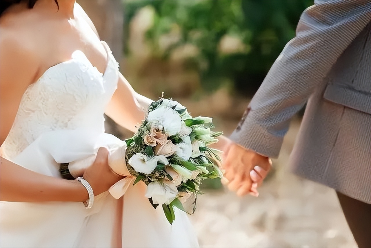 两头婚女方该不该不要彩礼,两头婚女方要彩礼合适吗