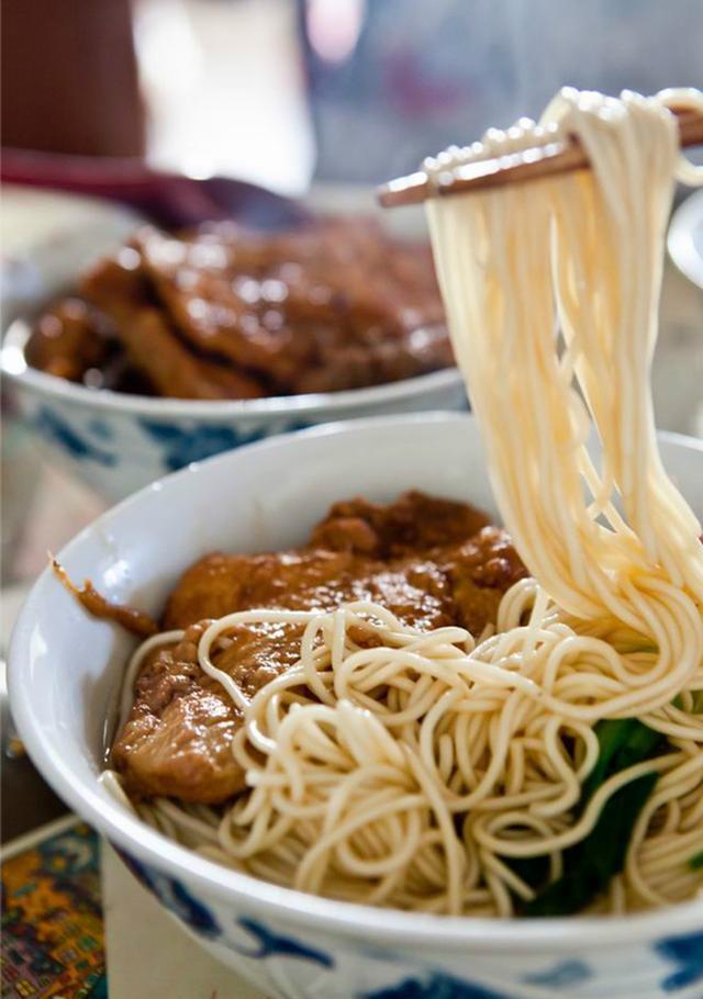 老照片：九十年代的街头小吃，每张都让人垂涎三尺