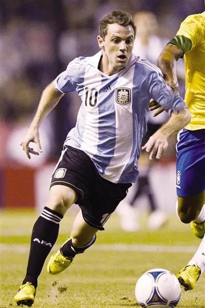 星光璀璨的泰山攻击群，盘点历代前锋前腰，我爱山东泰山系列文章