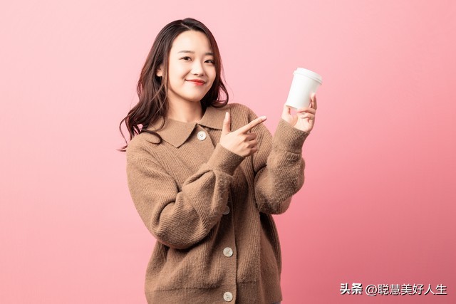 给女生买奶茶说些什么,给女生买奶茶怎么样