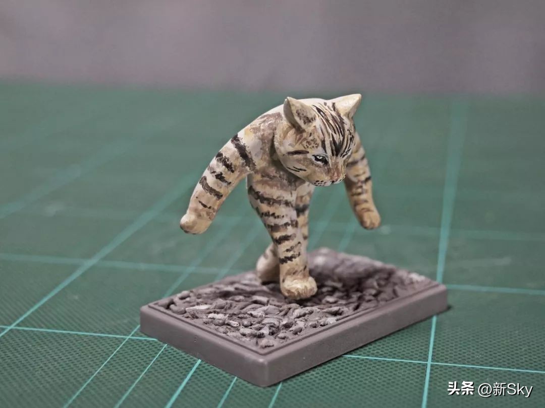 哈哈哈，这个神经手办又双叒更新了，笑惨我了