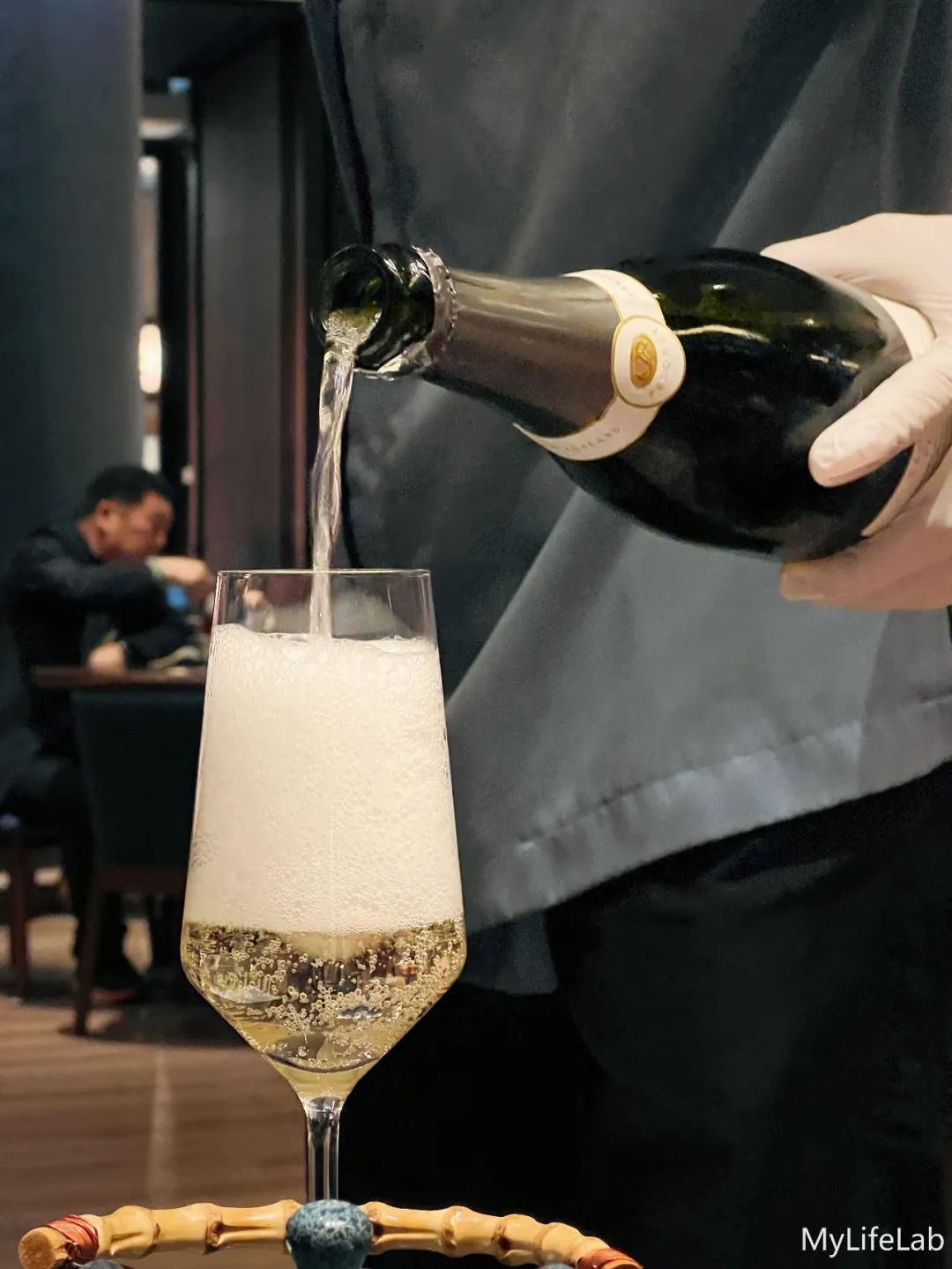 在3000+一晚的酒店吃泡面，澳门半日游耗尽电量...这个春节不一般