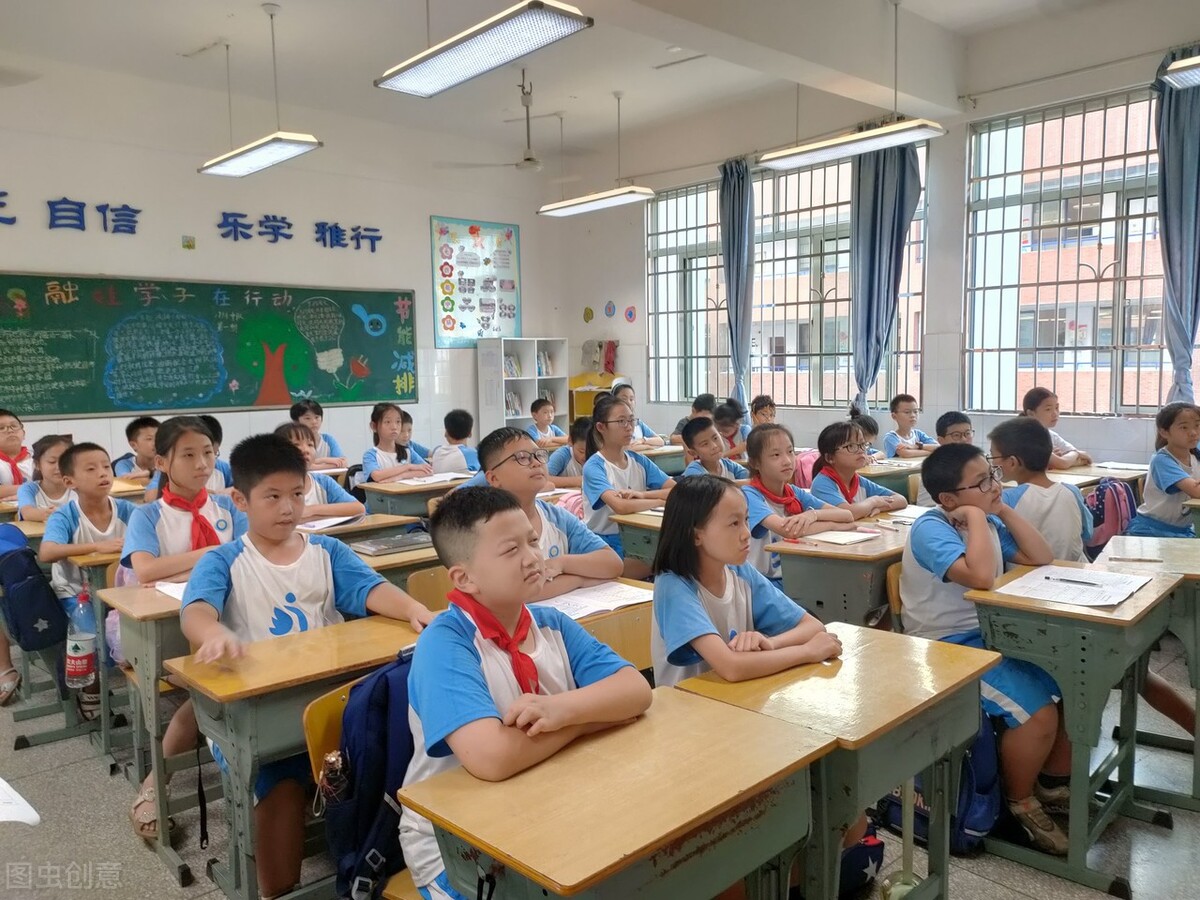 专科毕业可以去当老师嘛,美术专科可以当美术老师吗