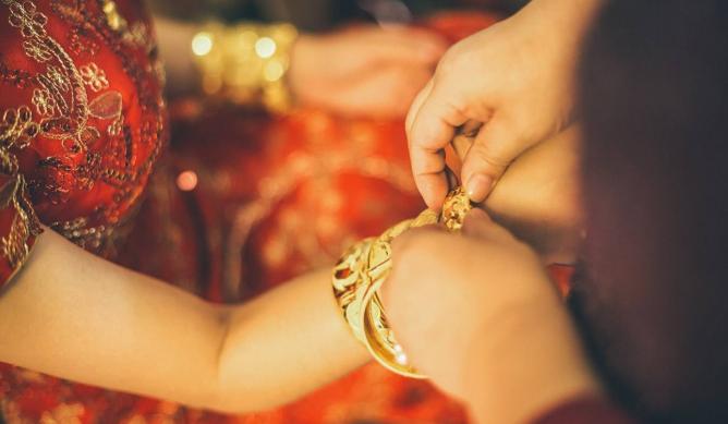 周大福周六福周福生,周大福跟周生生周六福哪个品牌好