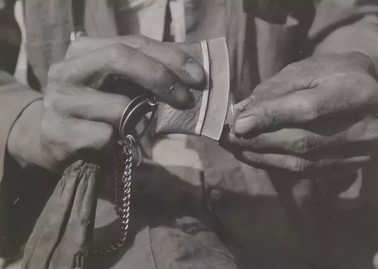 钻木取火是山顶洞人发明的吗,古神话中发明钻木取火的是谁