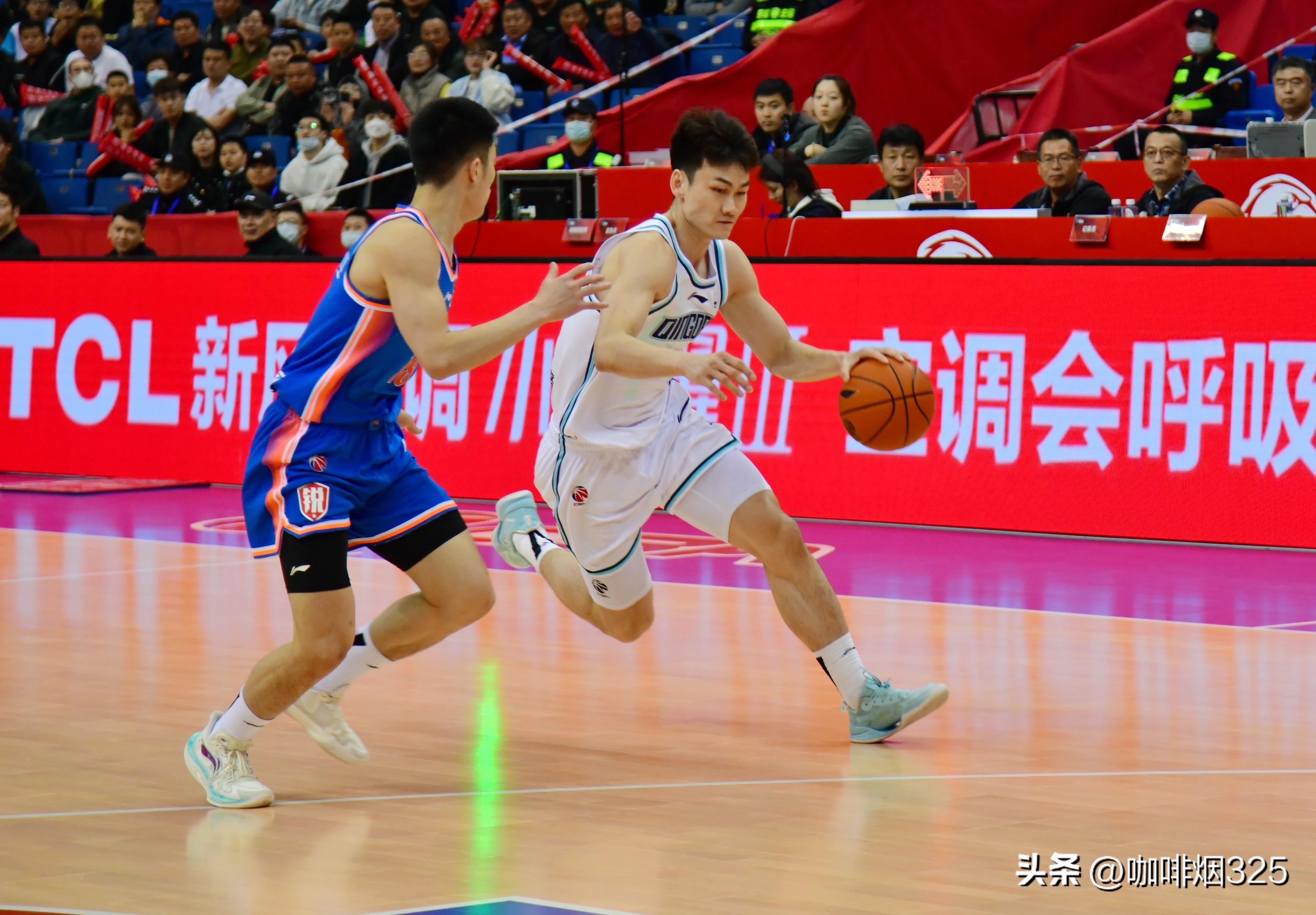 青岛男篮vs深圳男篮刘维伟,新疆男篮vs青岛刘维伟